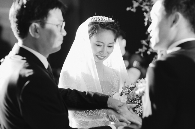 Tình yêu không cưa cũng đổ với soái ca Hàn và hôn lễ đậm chất Việt cùng nón lá và hoa đá - Ảnh 18.