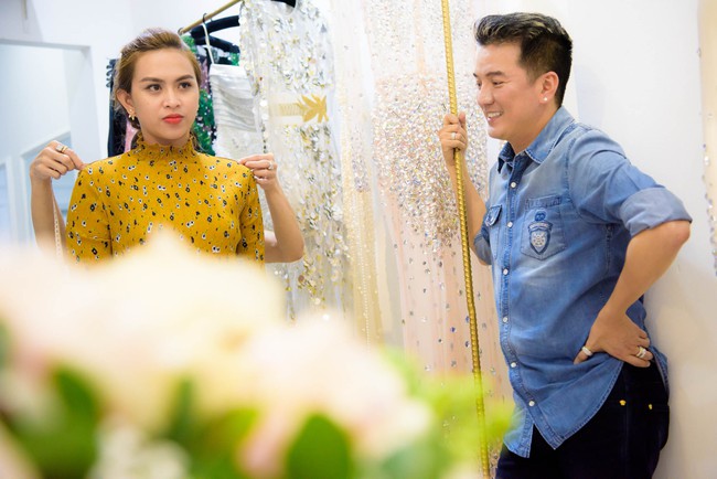 Đàm Vĩnh Hưng căng thẳng trước khi loại học trò khỏi Thần tượng Bolero - Ảnh 9. Đàm Vĩnh Hưng căng thẳng trước khi loại học trò khỏi Thần tượng Bolero - Ảnh 9.