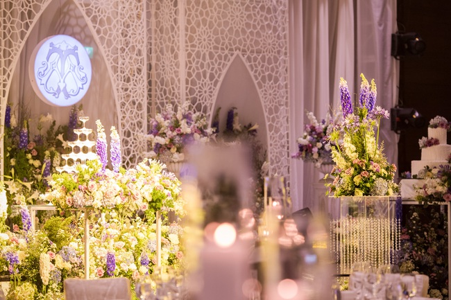 Đám cưới tiền tỷ sân khấu trải toàn hoa tươi nhập ngoại của cô dâu hoa khôi và chú rể Việt kiều - Ảnh 15.