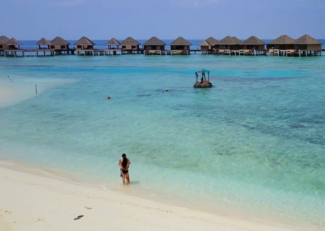 Anh chồng tâm niệm nhất vợ nhì trời và chuyến đi Maldives không có lấy một tấm ảnh sống ảo vì mải... chụp cho vợ - Ảnh 13.