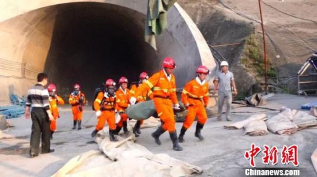 Nổ hầm đường sắt cao tốc ở Trung Quốc, 12 người thiệt mạng - Ảnh 1.