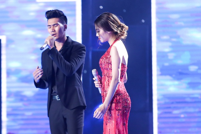 Quang Lê khóc nghẹn khi đứt ruột loại cô gái xinh đẹp khỏi Thần tượng Bolero - Ảnh 16. Quang Lê khóc nghẹn khi đứt ruột loại cô gái xinh đẹp khỏi Thần tượng Bolero - Ảnh 16.