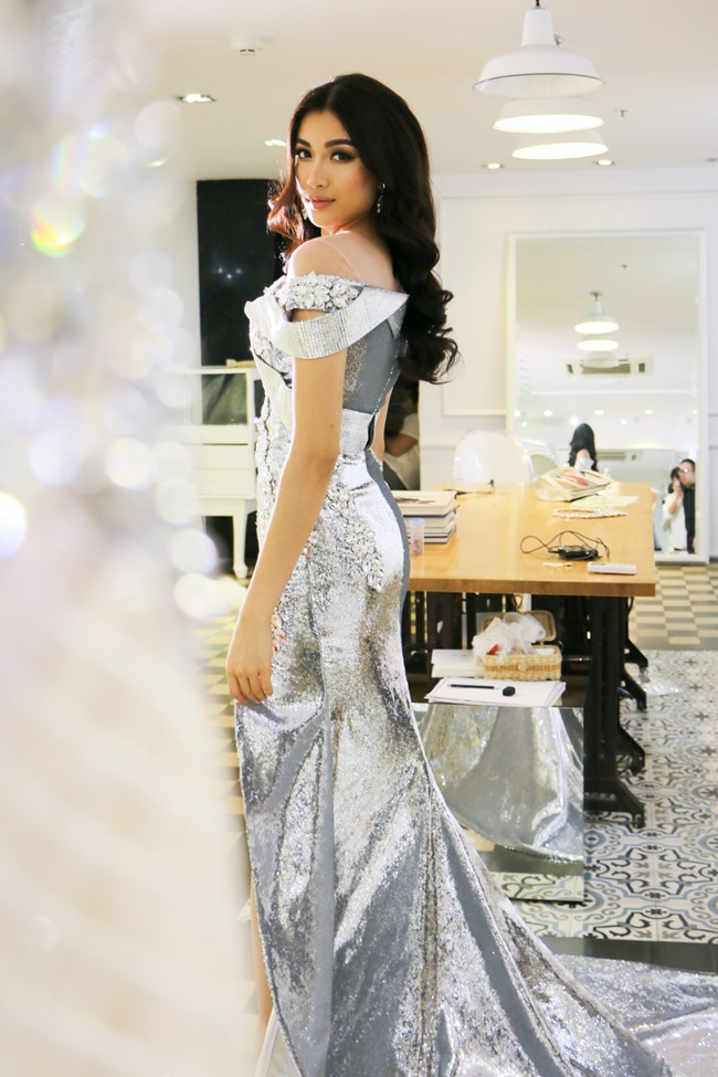 Hé lộ trang phục dạ hội siêu lộng lẫy của Lệ Hằng ở Hoa hậu hoàn vũ - Ảnh 4.