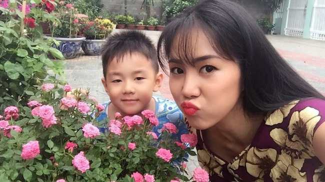 Soi nhất cử nhất động của sao Việt (25/1) - Ảnh 5.