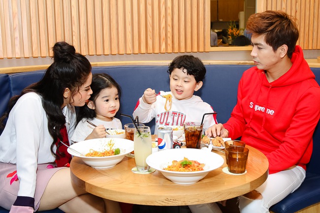 Gia đình Trương Quỳnh Anh quây quần hạnh phúc đi chơi dịp cuối tuần - Ảnh 9. Gia đình Trương Quỳnh Anh quây quần hạnh phúc đi chơi dịp cuối tuần - Ảnh 9.