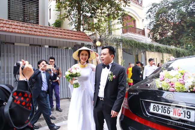 Chú rể đại gia xuất hiện trong lễ ăn hỏi Hoa hậu Thu Ngân với dàn siêu xe hoành tráng - Ảnh 15.