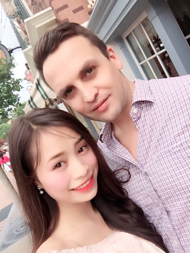 Tặc lưỡi cưới không tình yêu với chàng trai Tây, sau 3 năm thần Cupid mới chính thức gõ cửa - Ảnh 6. Tặc lưỡi cưới không tình yêu với chàng trai Tây, sau 3 năm thần Cupid mới chính thức gõ cửa - Ảnh 6.