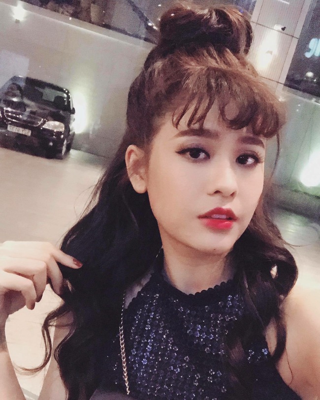 Soi nhất cử nhất động của sao Việt (18/4) - Ảnh 11.