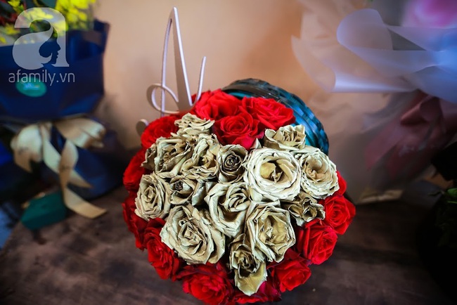 Doanh nhân chi 30 triệu đồng mua 99 bông hoa hồng phủ socola nhập khẩu tặng bạn gái dịp Valentine - Ảnh 15.