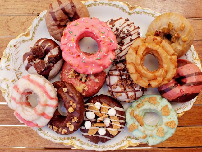 Vừa đa dạng, vừa màu sắc, những chiếc bánh donut siêu hấp dẫn này sẽ khiến bạn đứng ngồi không yên - Ảnh 7.