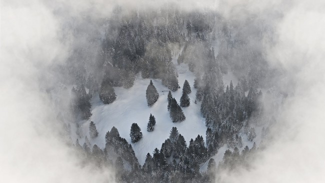 Những khung cảnh đẹp như cổ tích khi tuyết trắng bao phủ trên thế giới - Ảnh 10.
