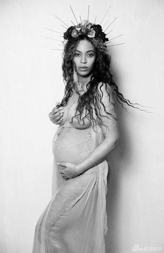 See a series of sexy nude photos of pregnant woman Beyonce - Photo 11.