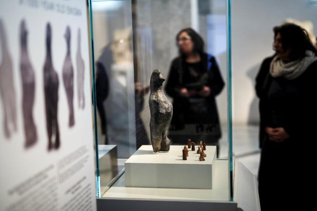 Bức tượng cổ kỳ lạ 7.000 tuổi khiến các nhà khoa học đau đầu - Ảnh 3.