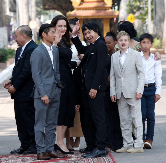 Angelina Jolie tự hào nói về con trai nuôi gốc Việt Pax Thiên - Ảnh 2.