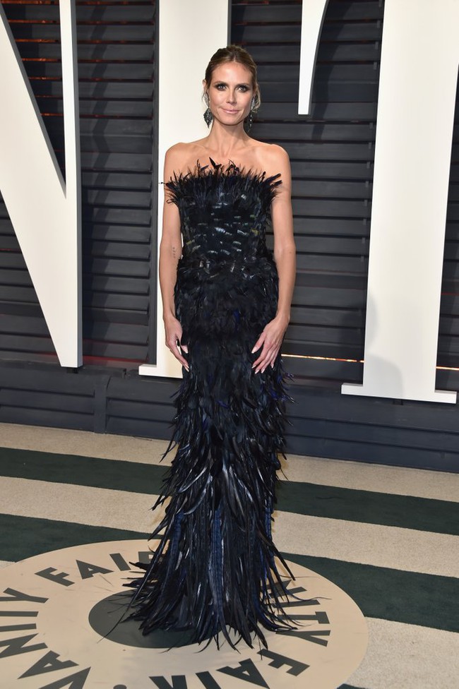 Miranda Kerr quý phái cùng dàn mỹ nhân khoe ngực đầy táo bạo tại tiệc hậu Oscar  - Ảnh 15.