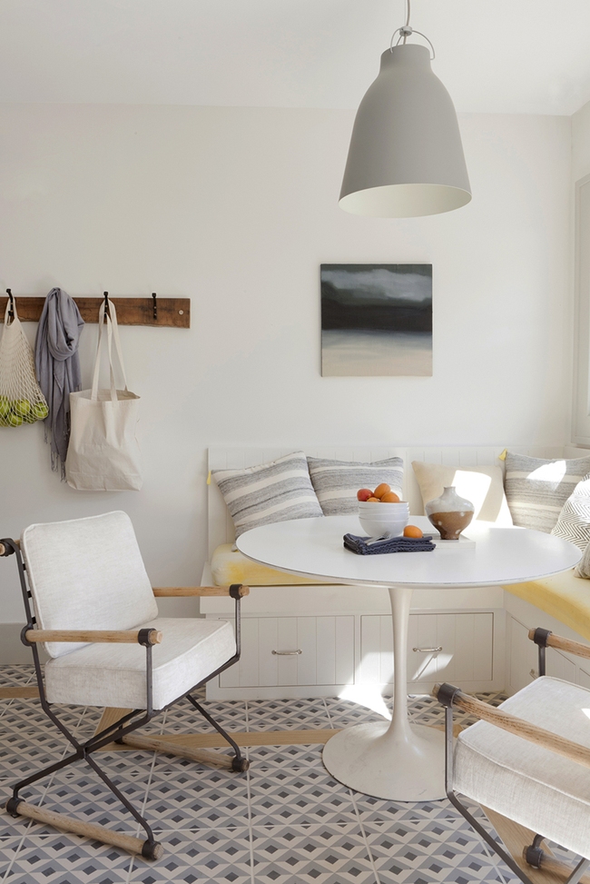 29 mẫu bàn ghế ăn khiến phòng ăn nhà bạn từ nhỏ hóa rộng thênh thang   - Ảnh 5.
