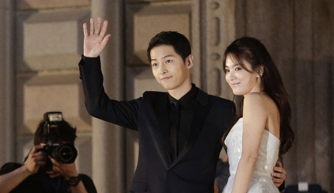 Rộ tin Song Joong Ki và Song Hye Kyo chia tay vì người thứ ba - Ảnh 1.