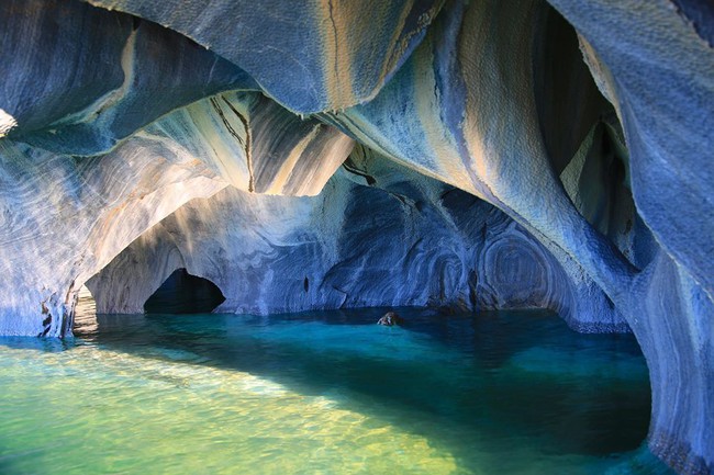16 hang động sở hữu vẻ đẹp hùng vĩ và lộng lẫy đến khó tin của thế giới - Ảnh 6.