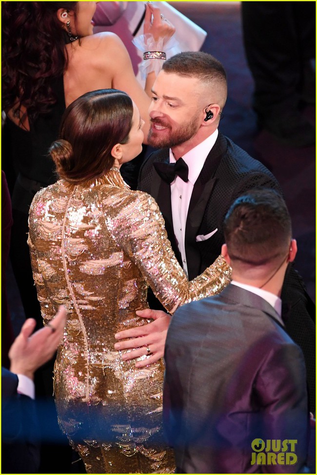 Justin Timberlake với những khoảnh khắc cho thấy mình cuồng vợ như thế nào tại Oscar 2017 - Ảnh 6.