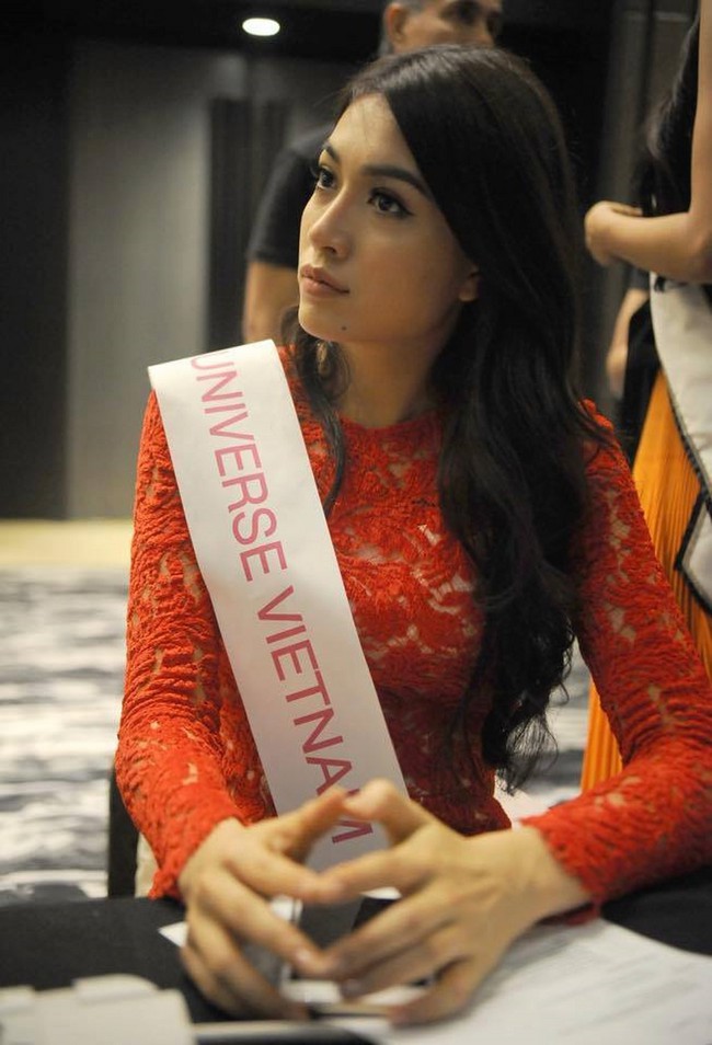 Hé lộ 2 ngày đầu tiên của Lệ Hằng tại Hoa hậu hoàn vũ 2016 - Ảnh 3.