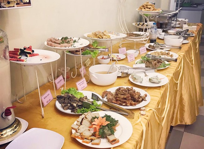 5 địa chỉ buffet chay ngon, không gian lịch sự, giá dưới 120 ngàn ở Hà Nội - Ảnh 7. 5 địa chỉ buffet chay ngon, không gian lịch sự, giá dưới 120 ngàn ở Hà Nội - Ảnh 7.