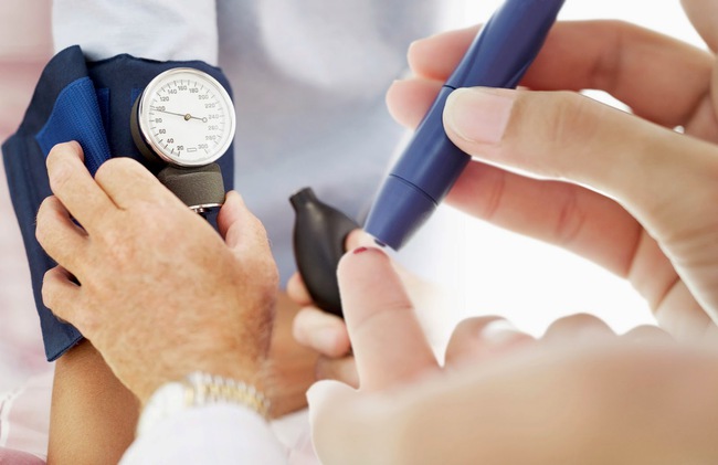 Nhân sâm giúp giảm đường huyết cho bệnh nhân tiểu đường: Chuyên gia Đông y nói gì? - Ảnh 2.