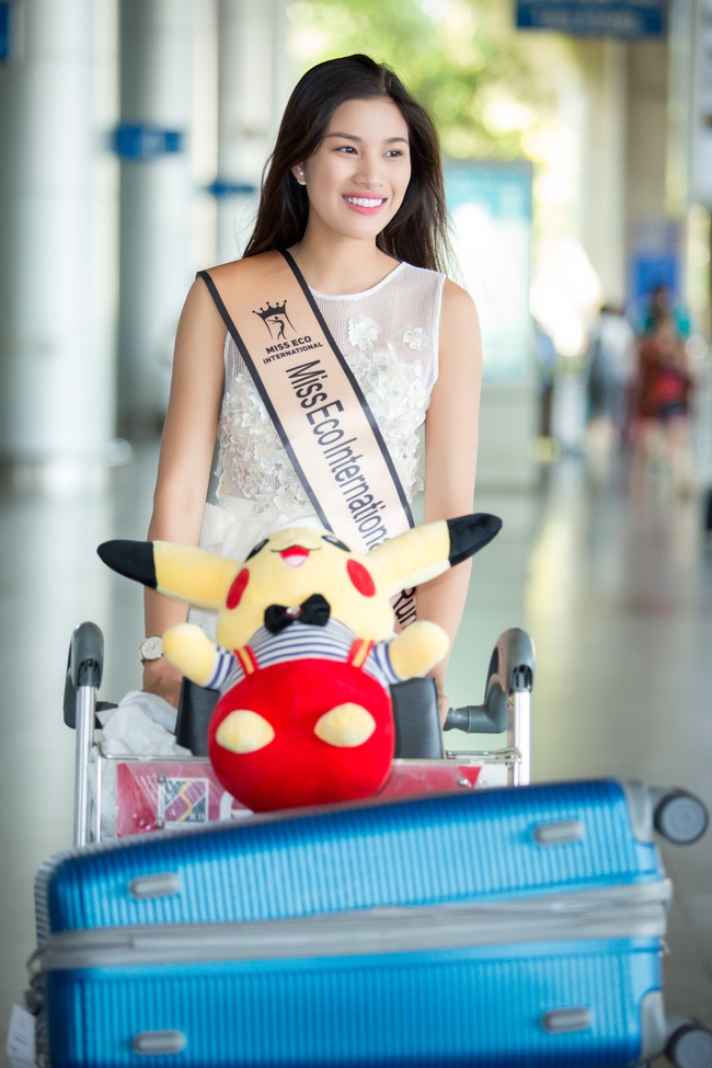 Nguyễn Thị Thành xuất hiện rạng rỡ tại sân bay sau khi lọt top 5 Miss Eco - Ảnh 5.