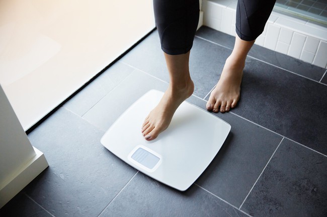 3 bí quyết giảm cân hiệu quả nhất từ chia sẻ có thật của những phụ nữ giảm 45-90kg - Ảnh 1.