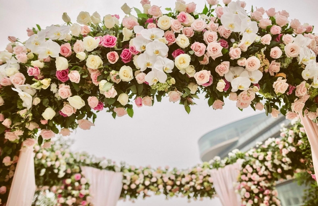 Đám cưới kiểu 999 đóa hồng của cô dâu Việt suốt 8 năm yêu không nhận được bông hoa nào từ chú rể Mỹ - Ảnh 13.