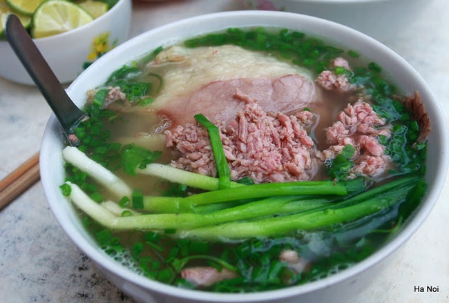 6 món ăn siêu bình dân mà khách nước ngoài nào đến Việt Nam cũng muốn thử - Ảnh 4.