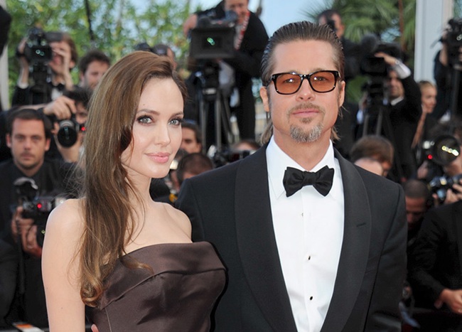 Đồng ý niêm phong giấy tờ ly hôn, Angelina Jolie không quên dội gáo nước lạnh vào Brad Pitt - Ảnh 1.