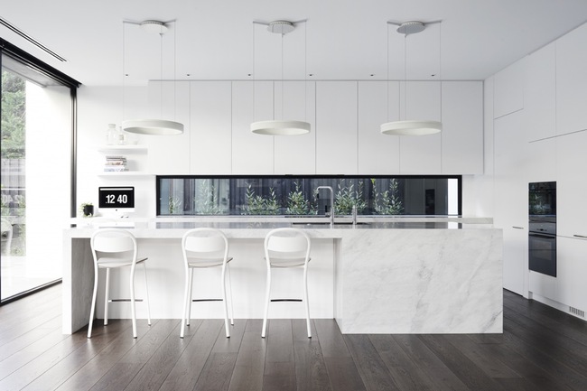 15 căn bếp hiện đại với sắc trắng tinh tế và vô cùng bắt mắt - Ảnh 2.