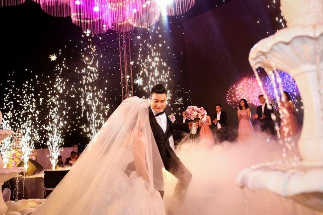Nữ đại gia Bình Phước hóa công chúa trong đám cưới 6 tỷ đồng với bạn trai 7 năm - Ảnh 12.