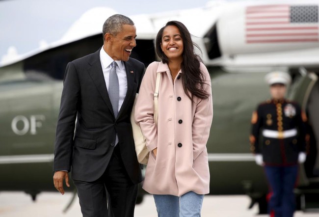 Những khoảnh khắc đáng nhớ bên vợ con của Obama - Ảnh 28.