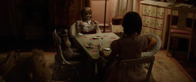 Búp bê ma Annabelle trở lại trong trailer mới đầy ám ảnh - Ảnh 4.