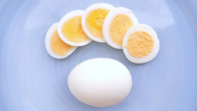 Trứng chiên, trứng luộc dễ làm nhưng nếu chế biến sai cách thì cũng chẳng còn ngon và bổ nữa - Ảnh 6.