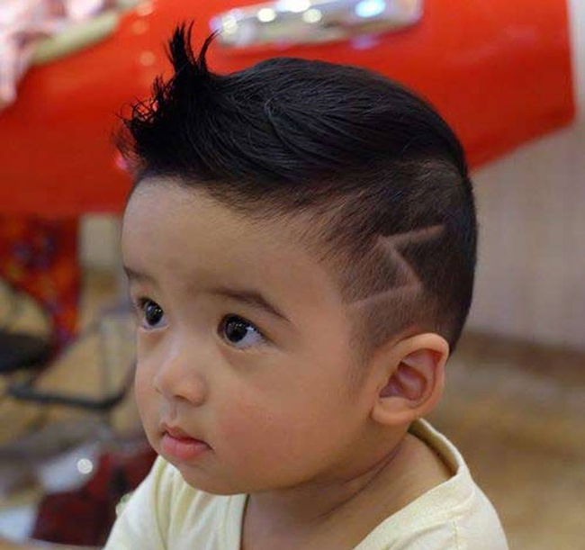 Tuyển tập những kiểu tóc đẹp cho bé trai giúp các mẹ thỏa thích biến con mình thành soái ca - Ảnh 18.