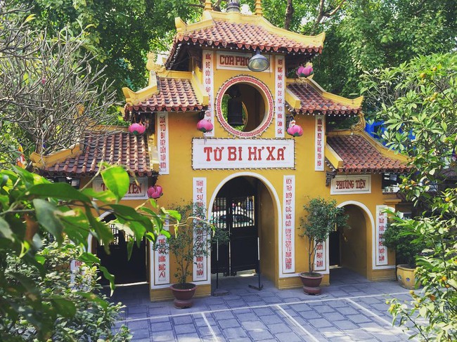15 ngôi chùa linh thiêng nên đi lễ dịp đầu năm ở Hà Nội, Sài Gòn - Ảnh 1.