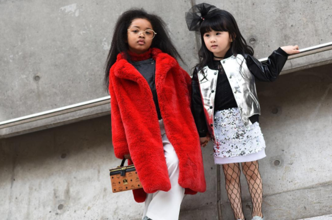 Cứ mỗi mùa Seoul Fashion Week đến, dân tình lại chỉ ngóng xem street style vừa cool vừa yêu của những fashionista nhí này - Ảnh 20.