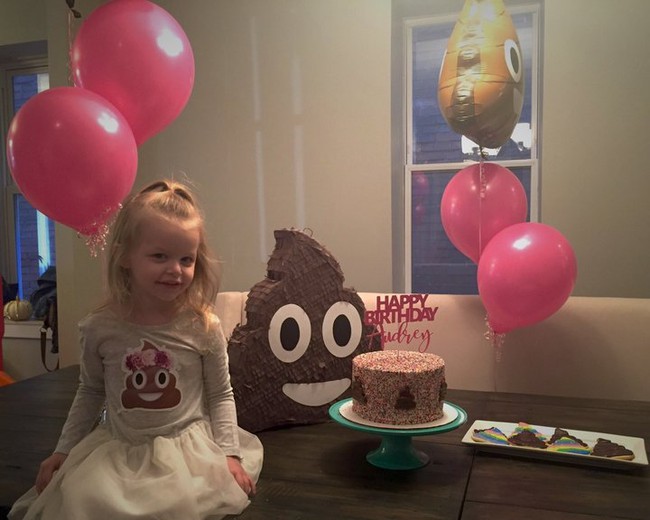 Không phải Elsa hay công chúa, bé gái 3 tuổi này chỉ muốn tổ chức sinh nhật theo chủ đề... cục phân - Ảnh 4.