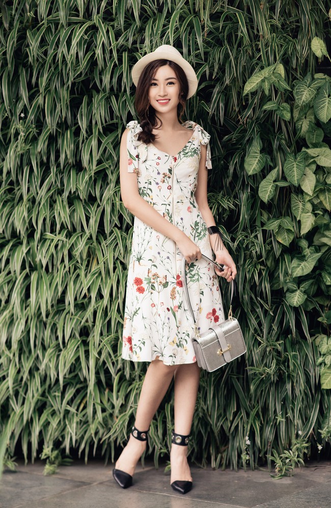 Hoa hậu Đỗ Mỹ Linh khoe vẻ đẹp trong sáng và nụ cười như mùa thu tỏa nắng - Ảnh 10.