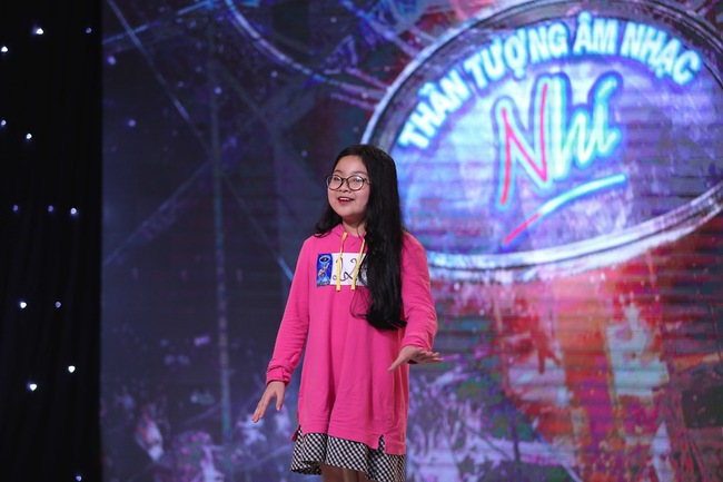 Cô bé khiếm thị 9 tuổi khiến bất cứ ai xem Vietnam Idol Kids cũng phải xúc động - Ảnh 11.