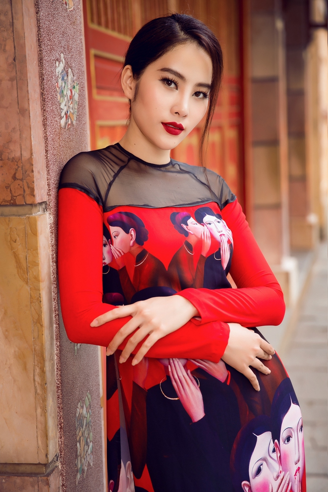 Hoa khôi Nam Em khoe vóc dáng nuột nà trong áo dài truyền thống - Ảnh 7.