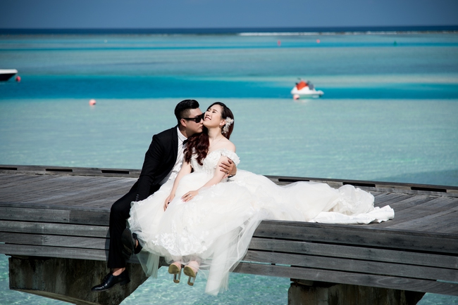 Hậu đám cưới 6 tỷ, nữ đại gia Bình Phước tiếp tục gây sốt với bộ ảnh cưới đẹp nao lòng tại Maldives - Ảnh 3.