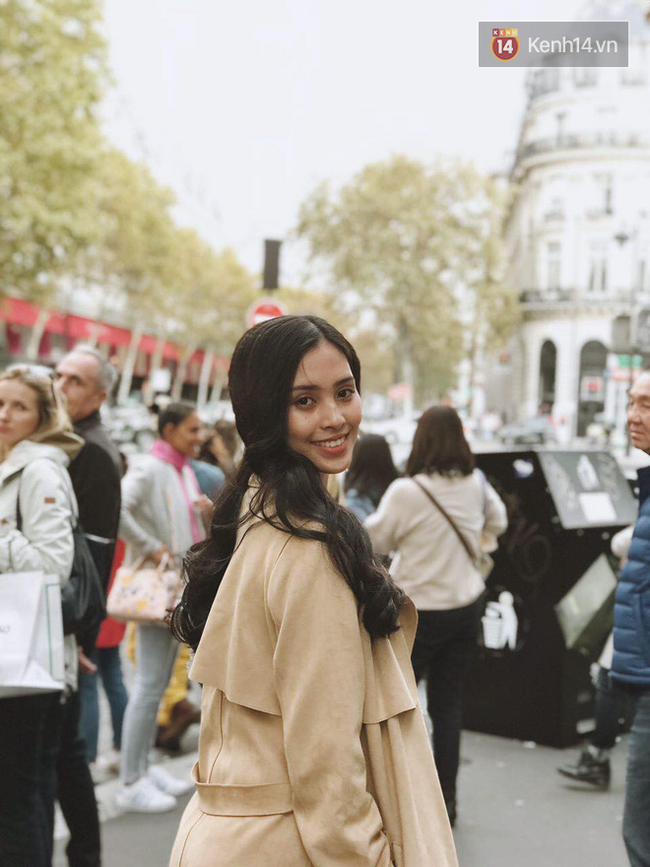 Hoa hậu Tiểu Vy mặt mộc dạo phố Paris, khoe vẻ đẹp đầy sức sống của tuổi 18 - Ảnh 7.