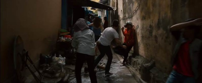 Người tình quỷ ám - Phim kinh dị kết hợp giữa 50 sắc thái và Trừ tà - Ảnh 8. Người tình quỷ ám - Phim kinh dị kết hợp giữa 50 sắc thái và Trừ tà - Ảnh 8.