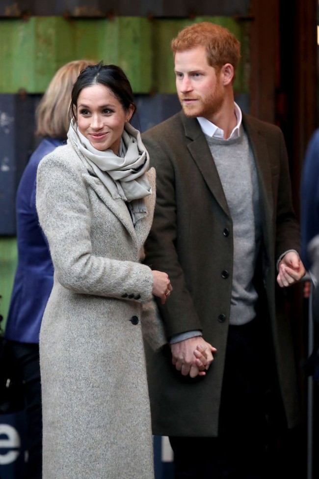 Khoảnh khắc ngọt ngào của 4 cặp đôi nổi tiếng nhất hoàng gia Anh: Hiếm khi thể hiện nhưng vẫn làm công chúng ghen tị - Ảnh 23.