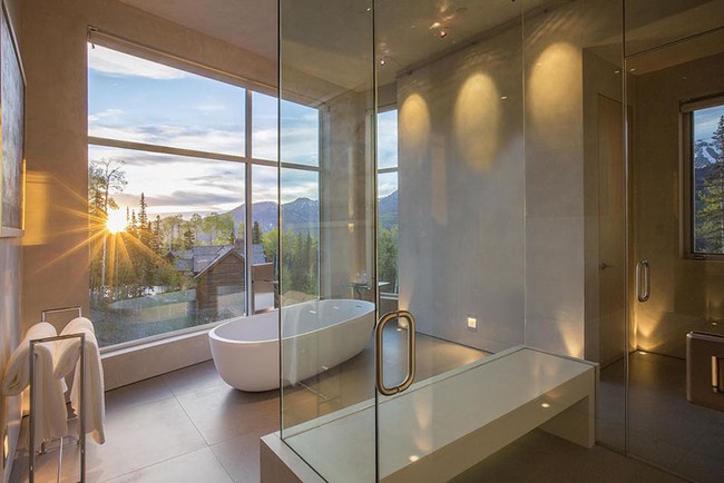 Bất kể lớn bé thế nào thì một căn phòng tắm với thiết kế bồn tắm luôn là tuyệt vời nhất - Ảnh 11.