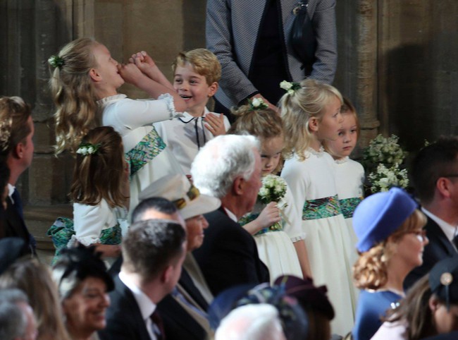 Những hình ảnh trong đám cưới cổ tích của Công chúa Eugenie - cháu gái Nữ hoàng Anh - Ảnh 7.