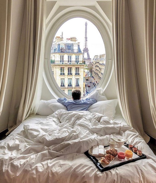 Căn phòng nơi Ngọc Trinh chụp ảnh ngưng đọng thời gian: góc view đẹp nhất nhì Paris, phải đặt trước cả tháng - Ảnh 8.